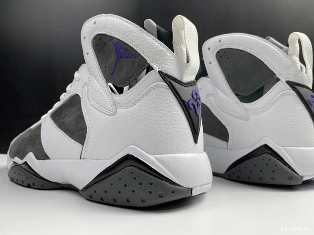 Rep Flint Jordan (2021) Retro 7 CU9307-100 0523